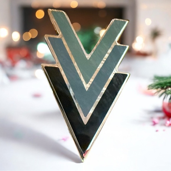 Louis Vuitton Silver-tone Enamel VVV pin featuring printed enamel inlays NWOT - Picture 2 of 13